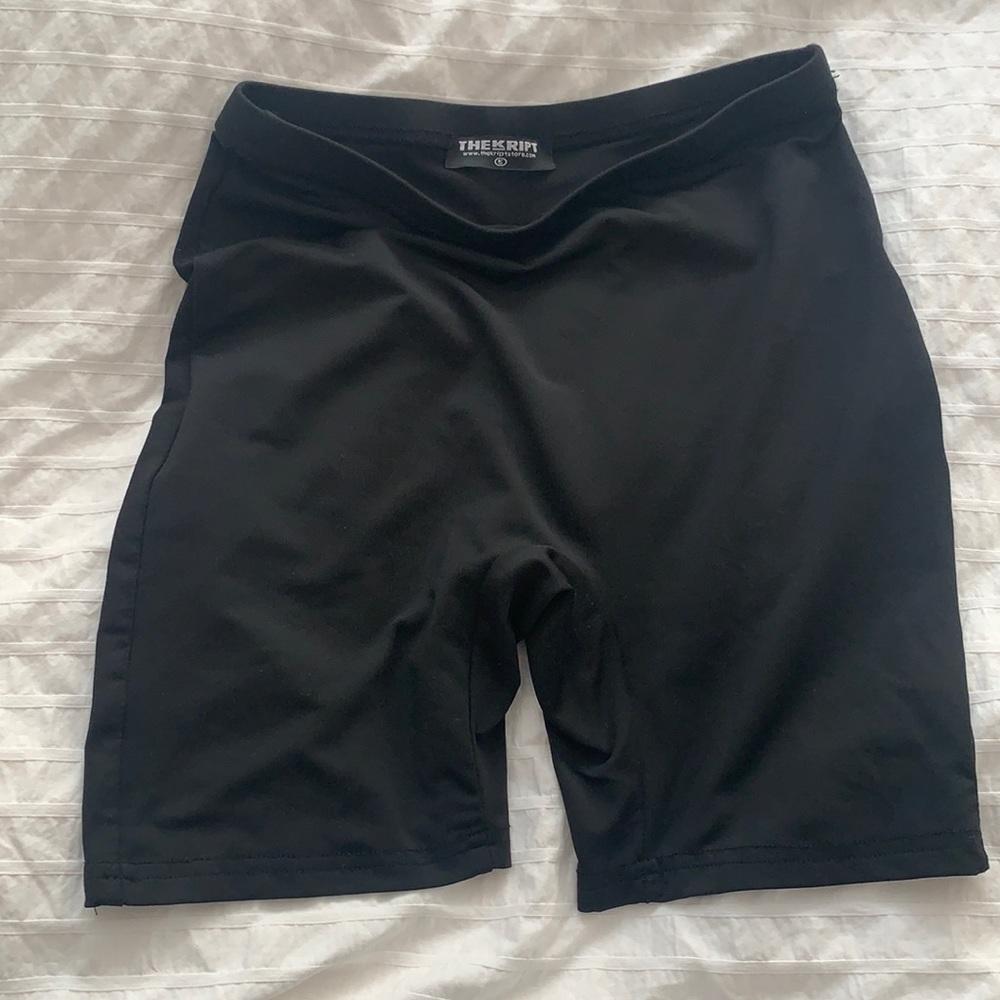 The Kript black biker shorts